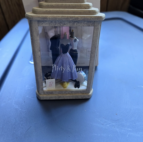 Adorable barbie keepsake - Picture 1 of 3